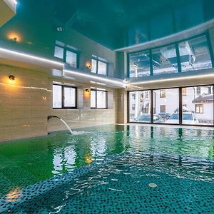 Amarena Spa Hotel - Breakfast Included In The Price Spa Swimming Pool Sauna Hammam Jacuzzi Restaurant Inexpensive And Delicious Food Parking Area Barbecue 400 M To Bukovel Lift 1 Room And Cottages